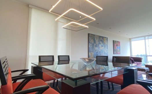 Alquilamos formidable depa vista al Golf