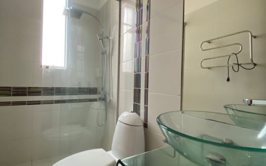 Alquilamos formidable depa vista al Golf