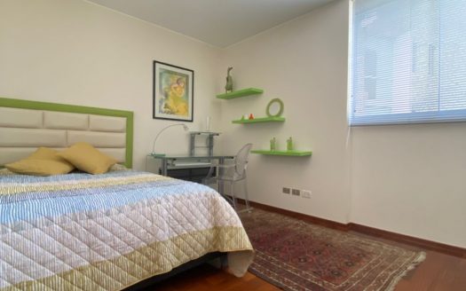 Alquilamos formidable depa vista al Golf